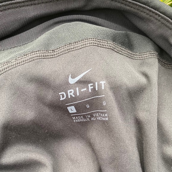 Nike running shorts - Picture 6 of 6